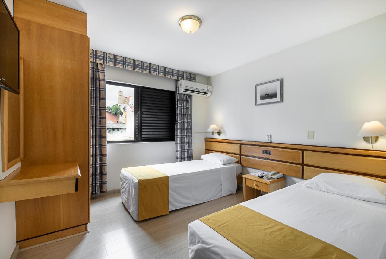 קוריטיבה Hotel Flat Petras Residence מראה חיצוני תמונה