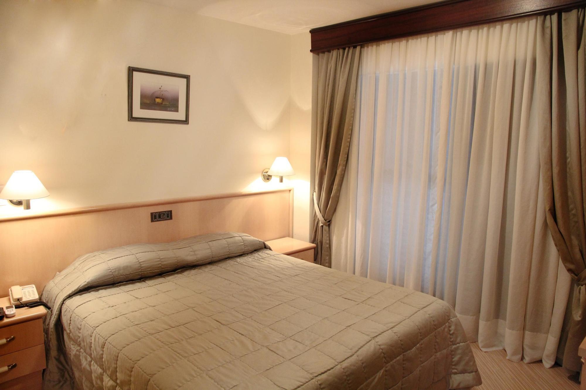 קוריטיבה Hotel Flat Petras Residence מראה חיצוני תמונה